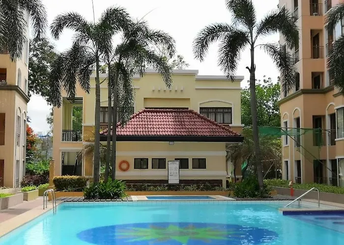 Caza Luna Staycation *